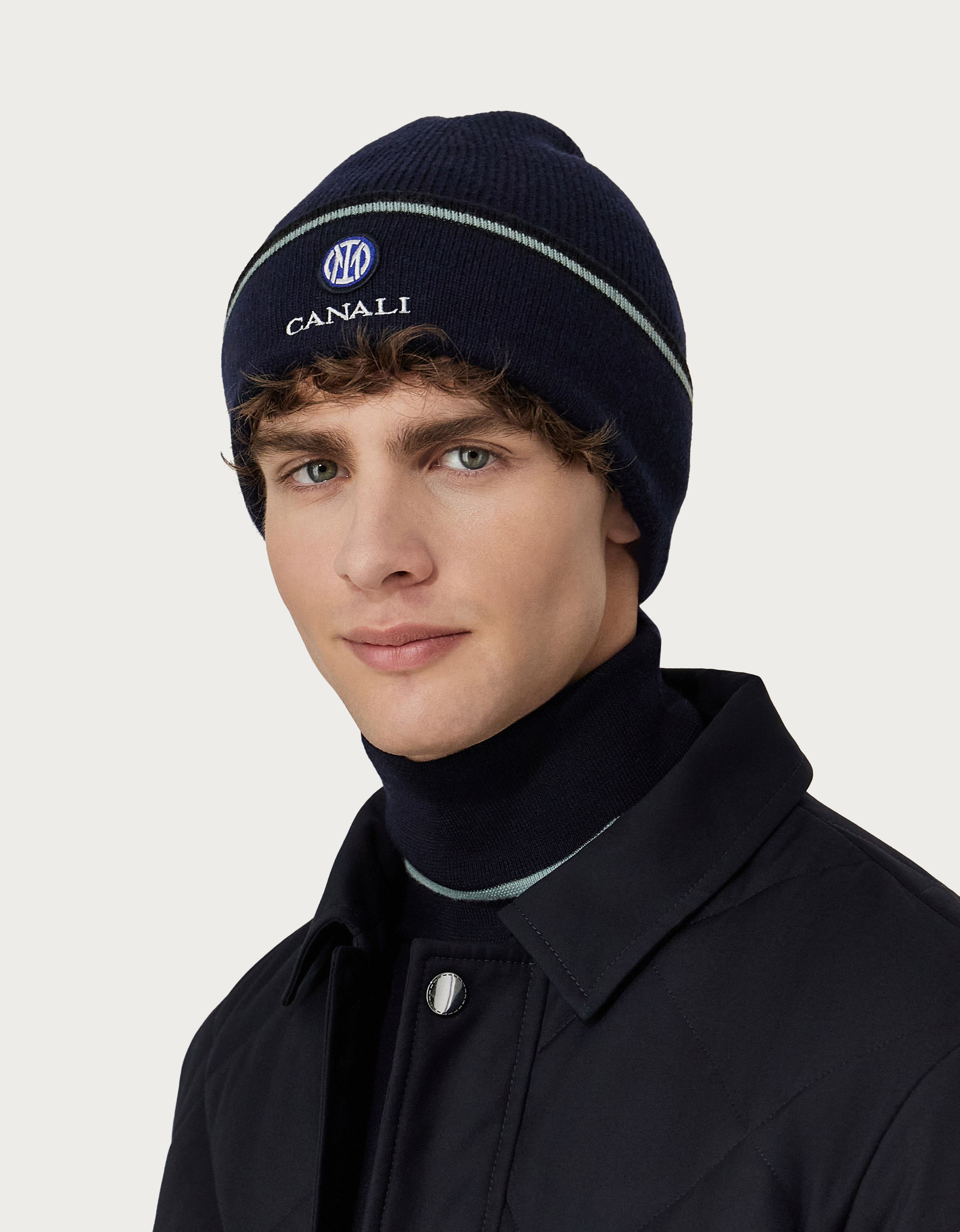 1163-blue-wool-and-cashmere-blend-hat-inter-collection–1.jpg