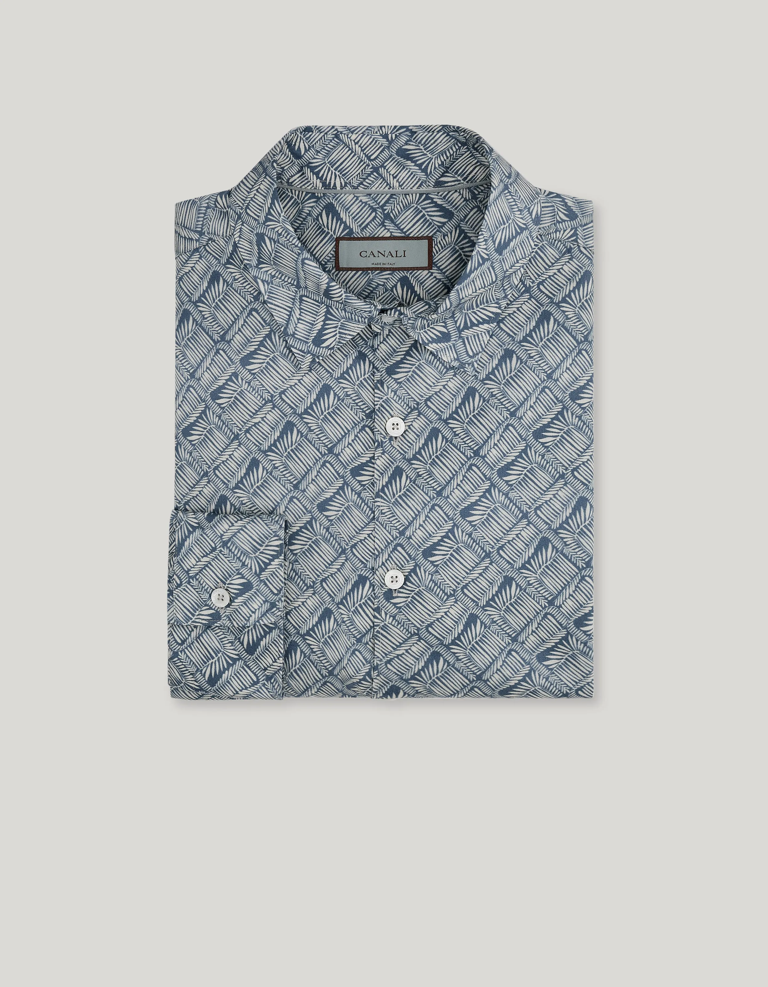 Casual regular fit shirt in printed cotton with botanical pattern 