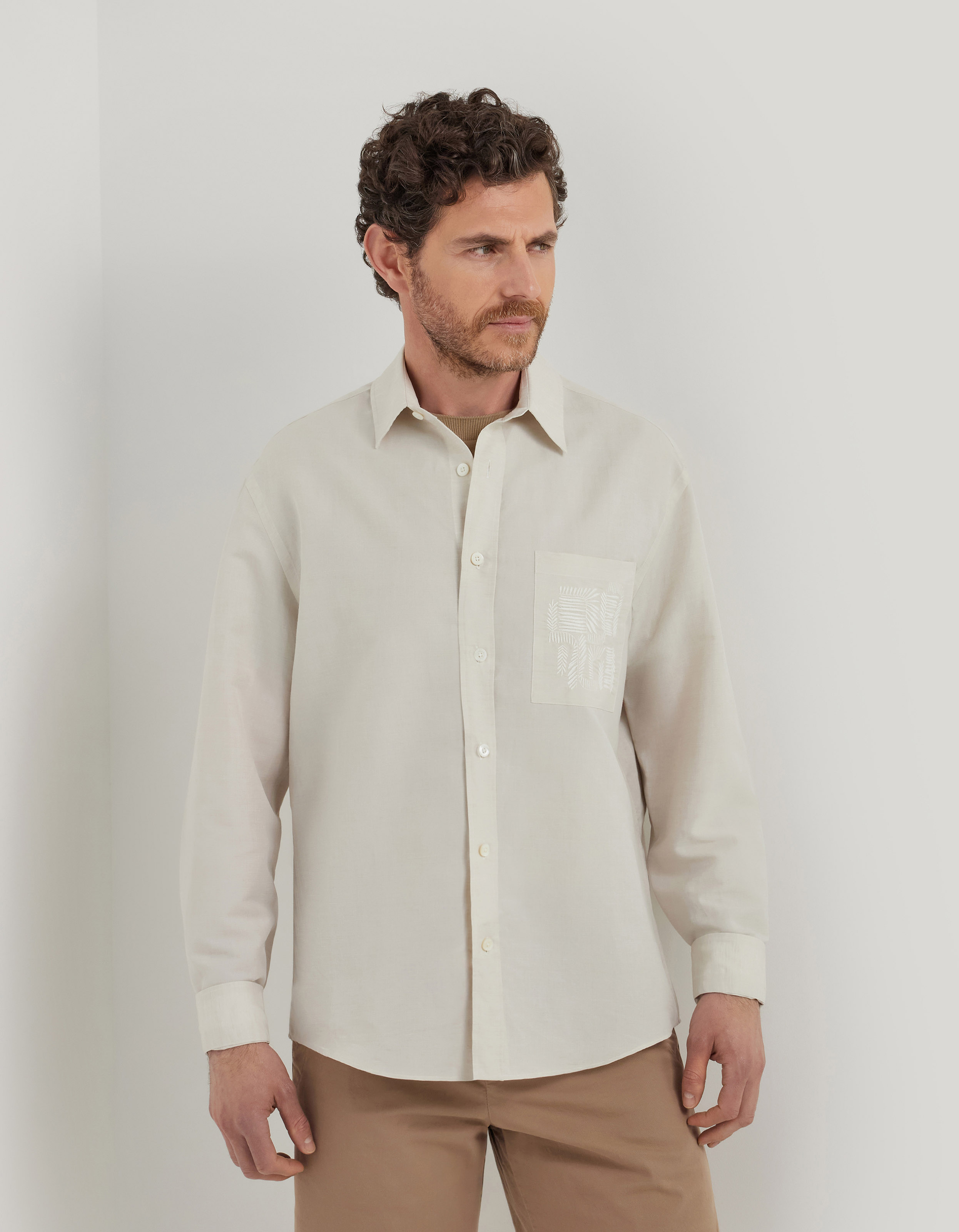 Casual relaxed fit shirt in beige linen-cotton with pocket embroidery
