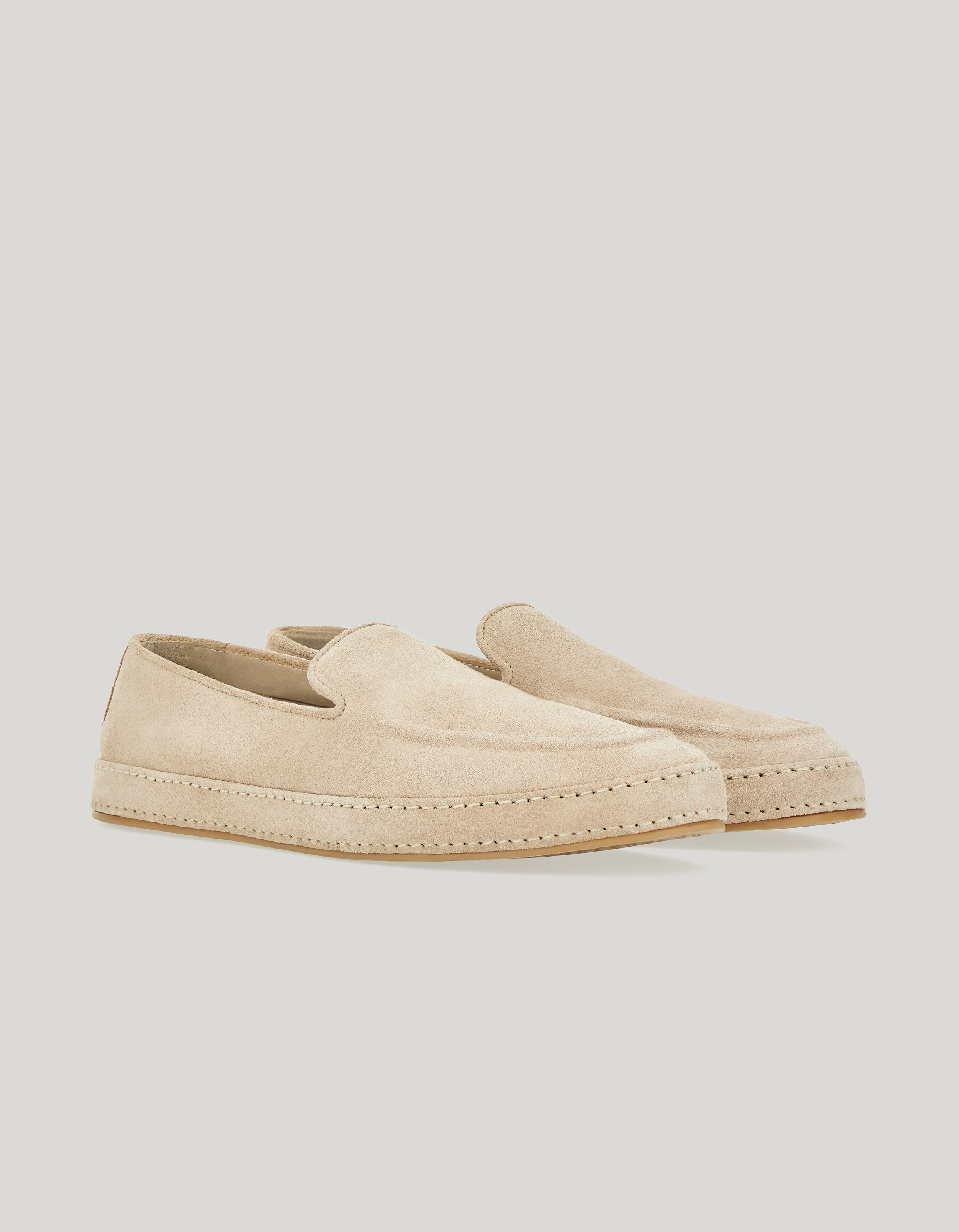 Unlined nude loafer with double-effect piping 
