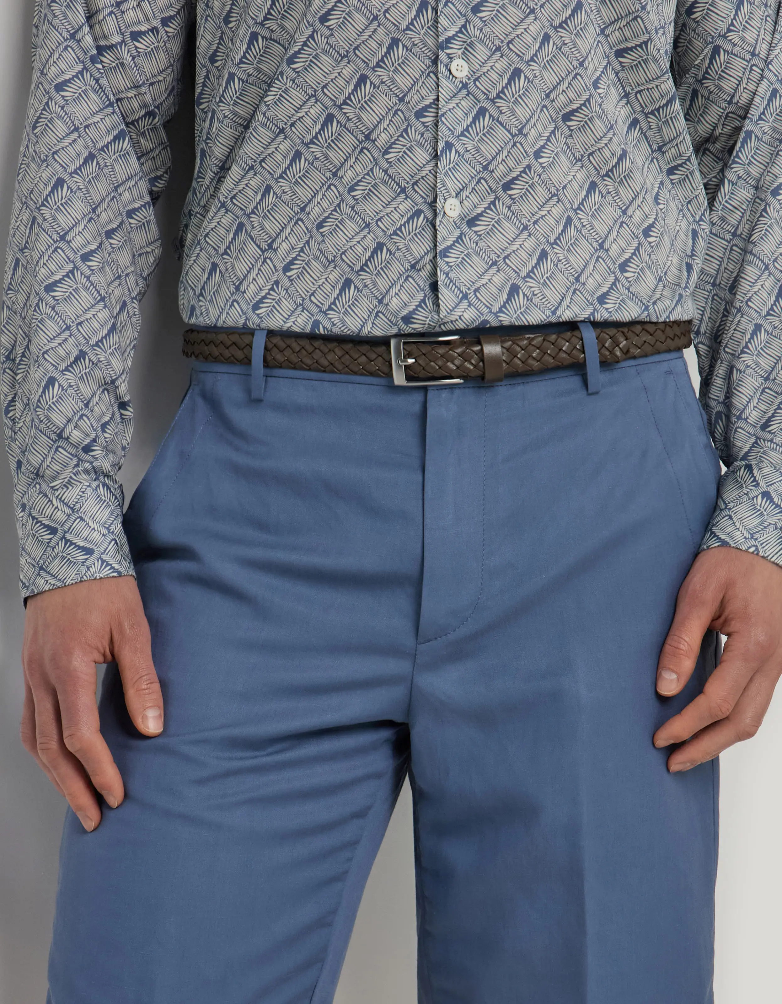 Tubular braided leather belt in mud color