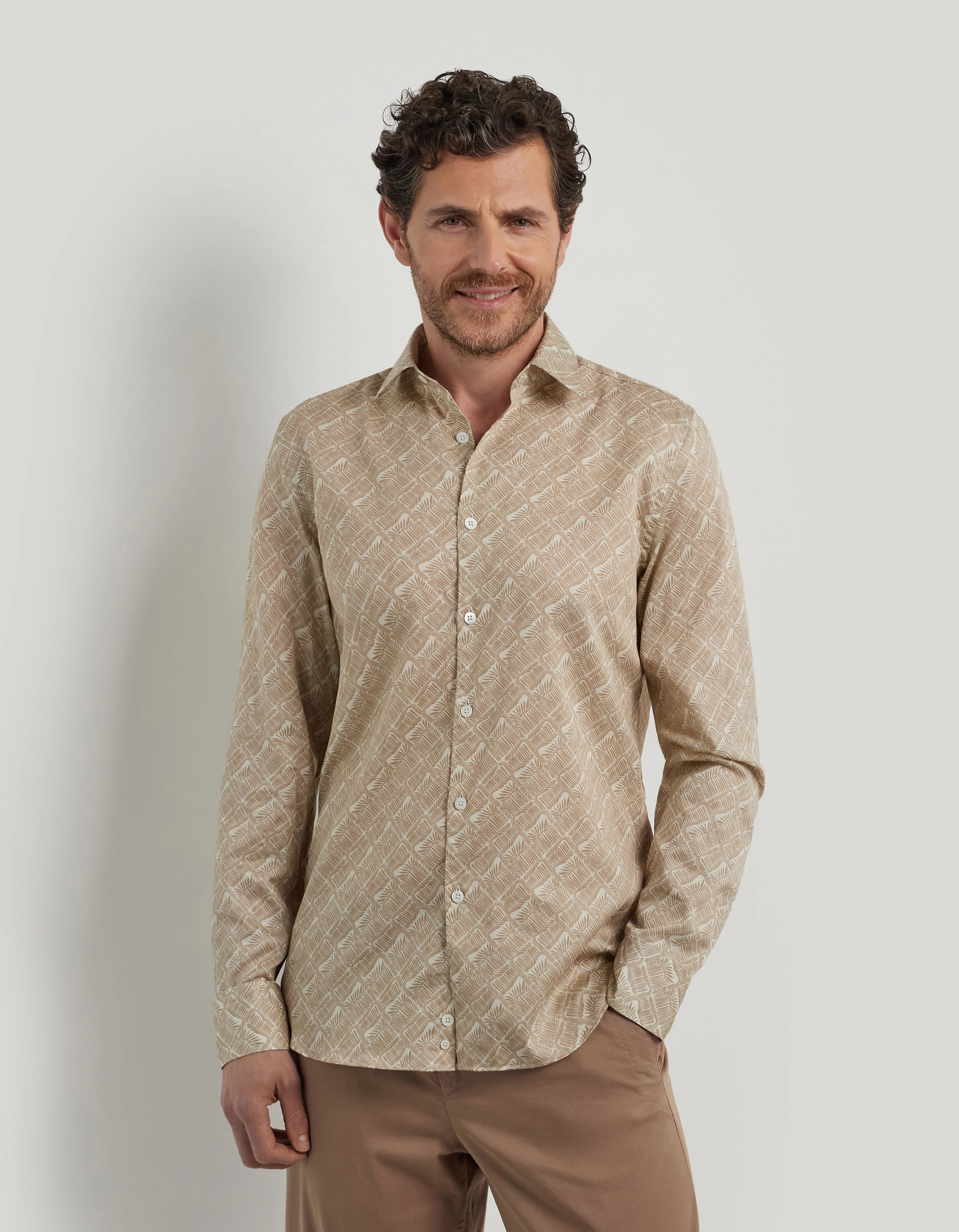 1442-casual-regular-fit-shirt-in-printed-beige-and-white-cotton-with-botanical-pattern–1.jpg