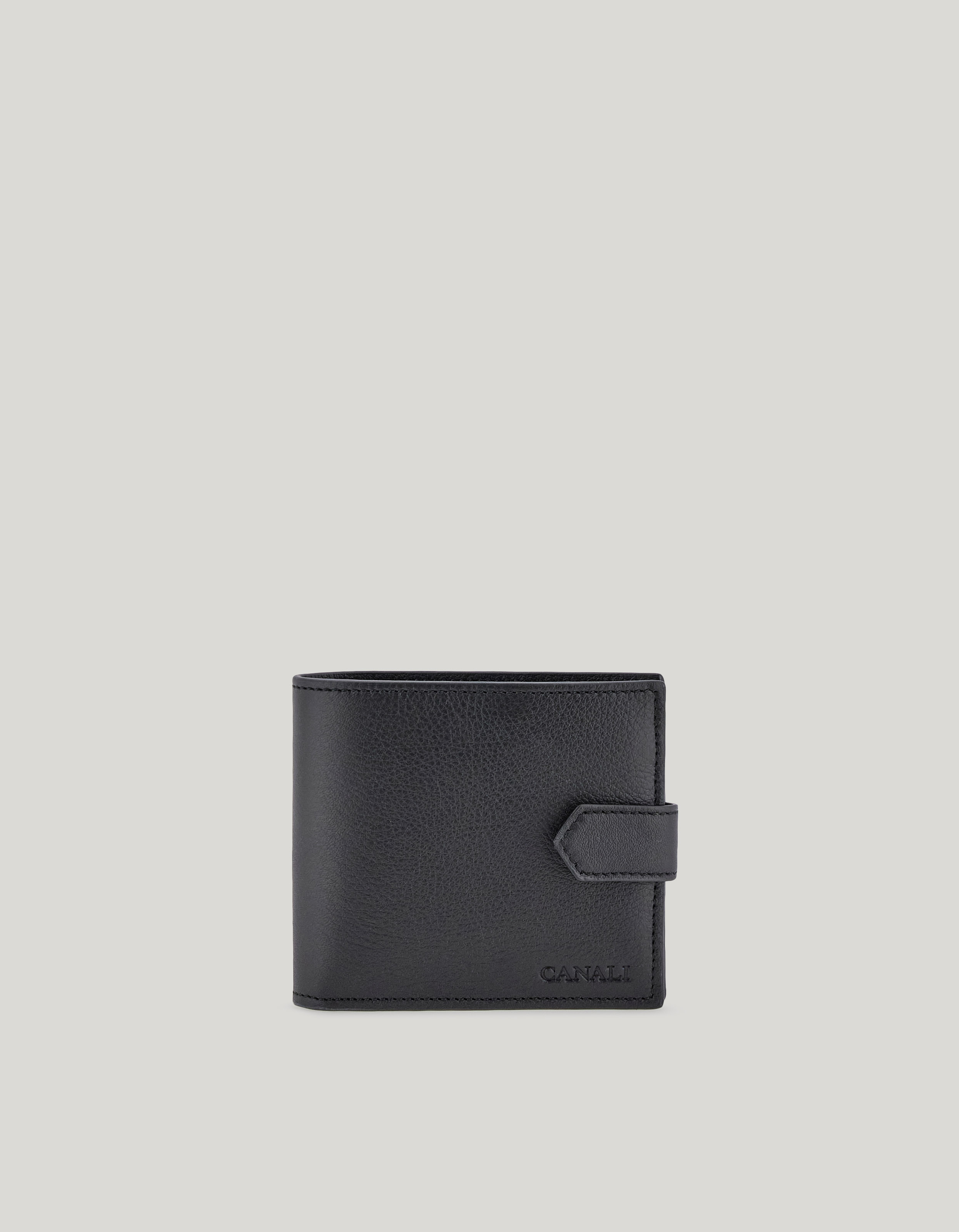 Black wallet in hammered calfskin 