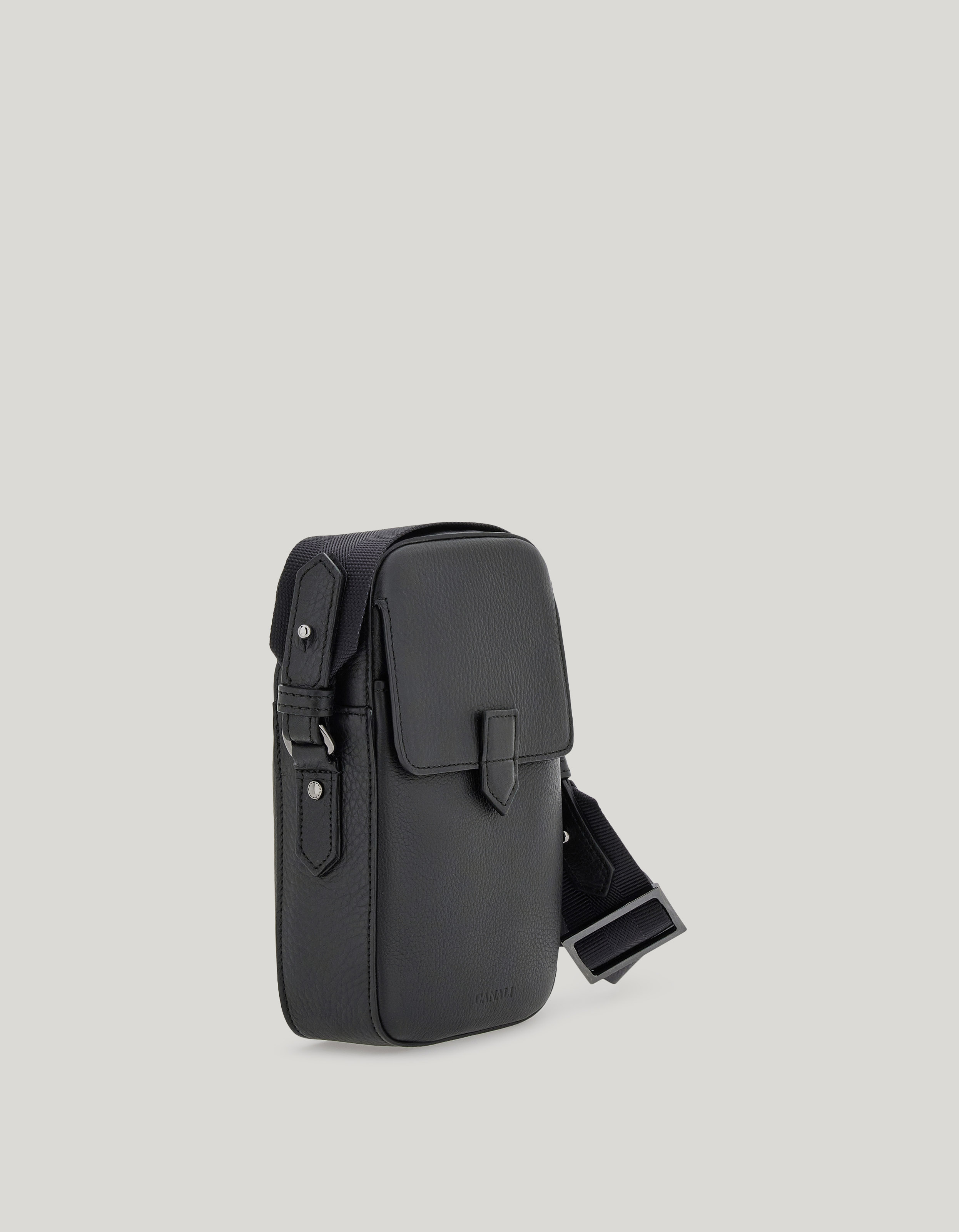 1828-north-south-camera-bag-in-black-hammered-calfskin–1.jpg