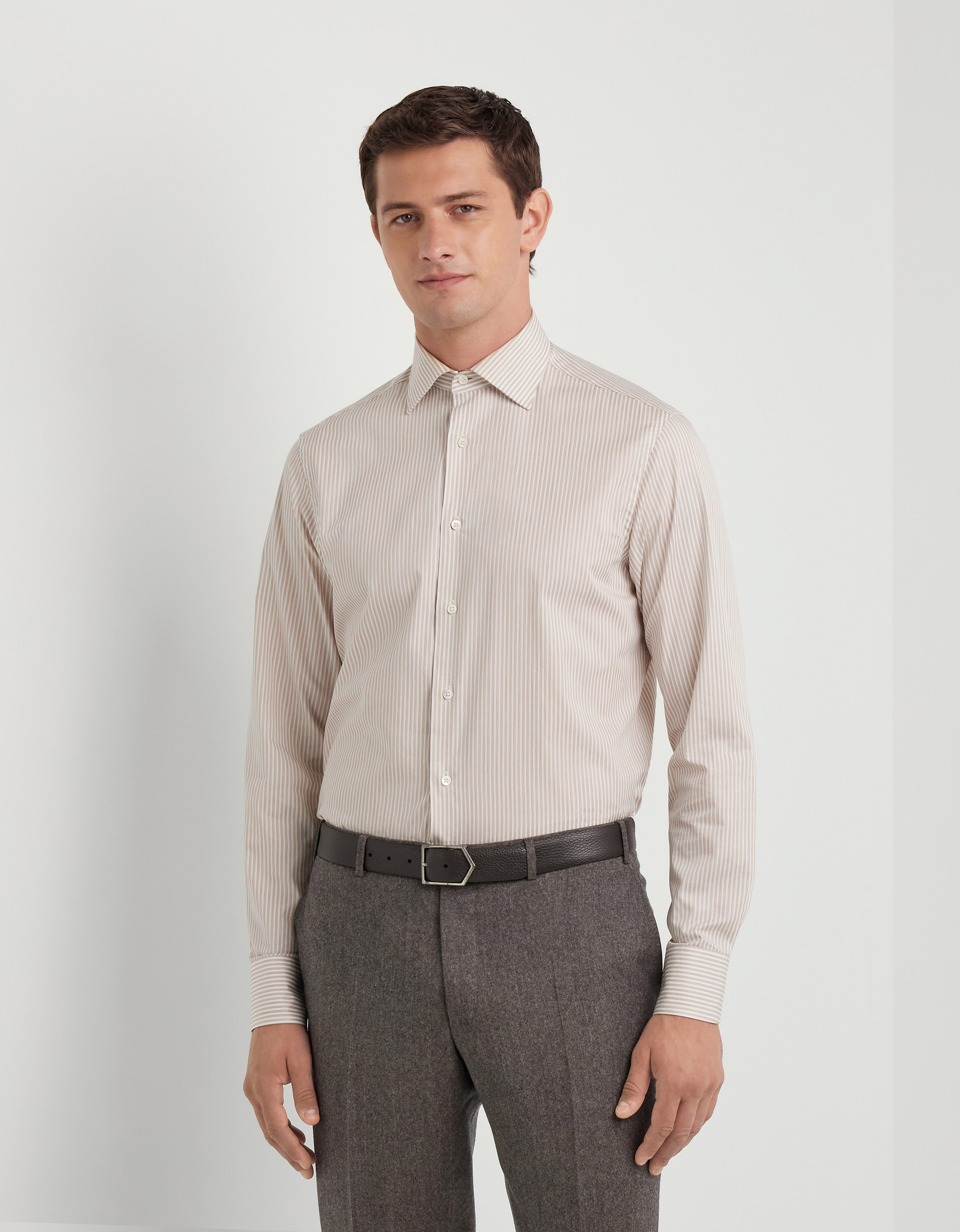 Regular fit shirt in white and beige cotton