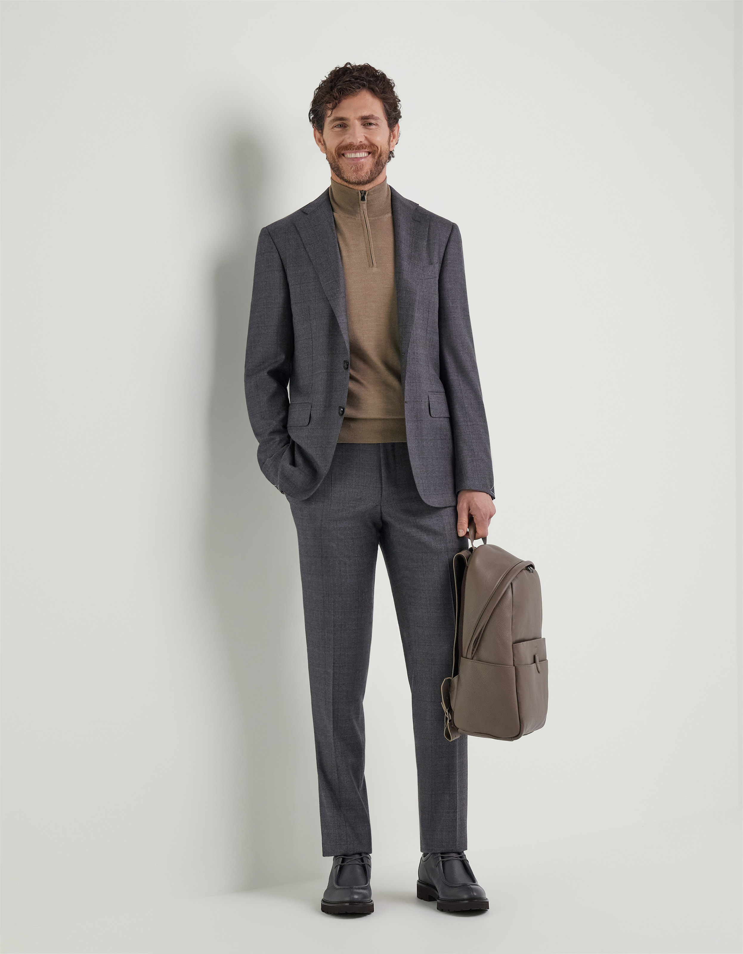 Hazelnut mock-neck in wool, silk and cashmere blend with zip