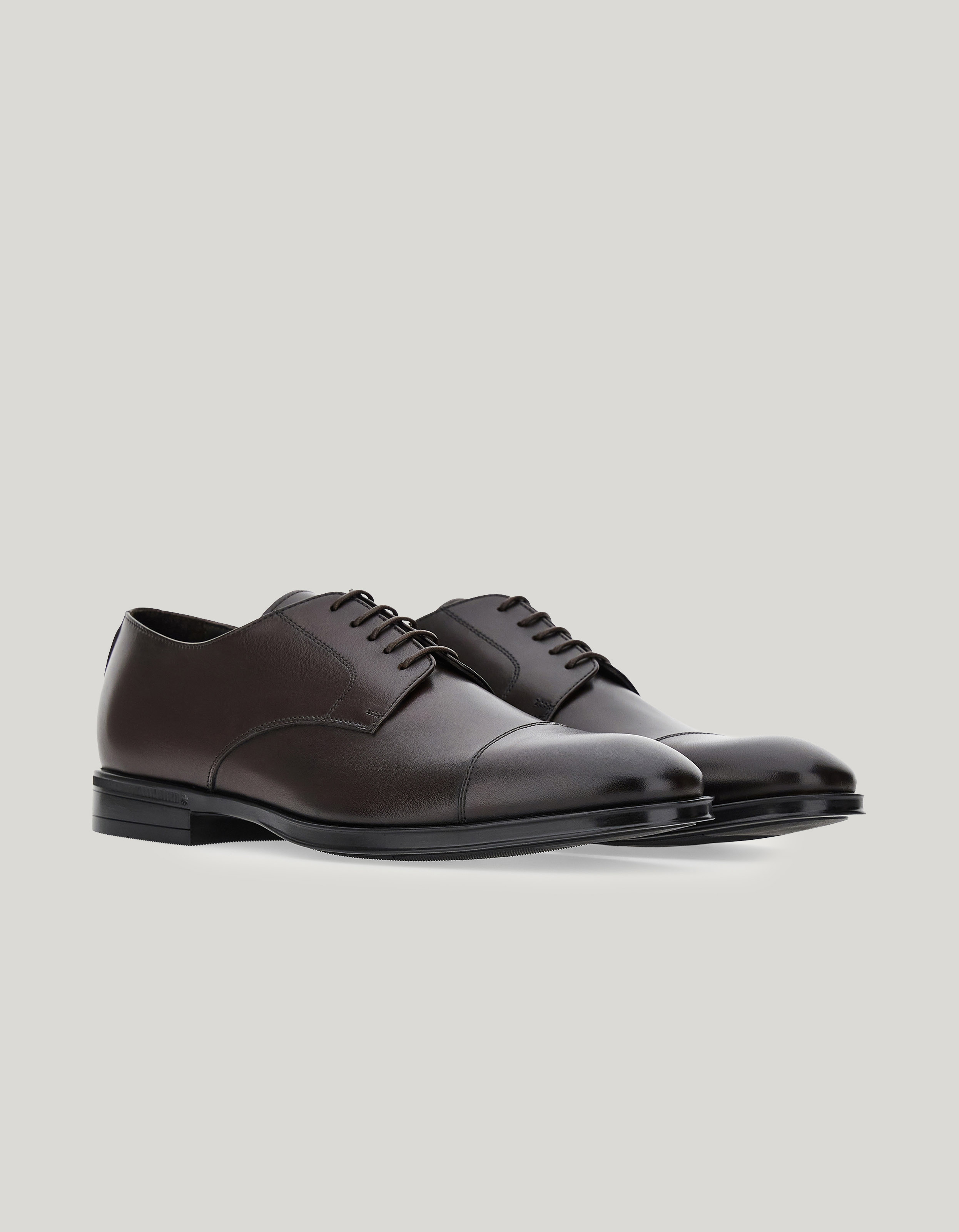 Dark brown Derby shoes with calfskin toe caps 