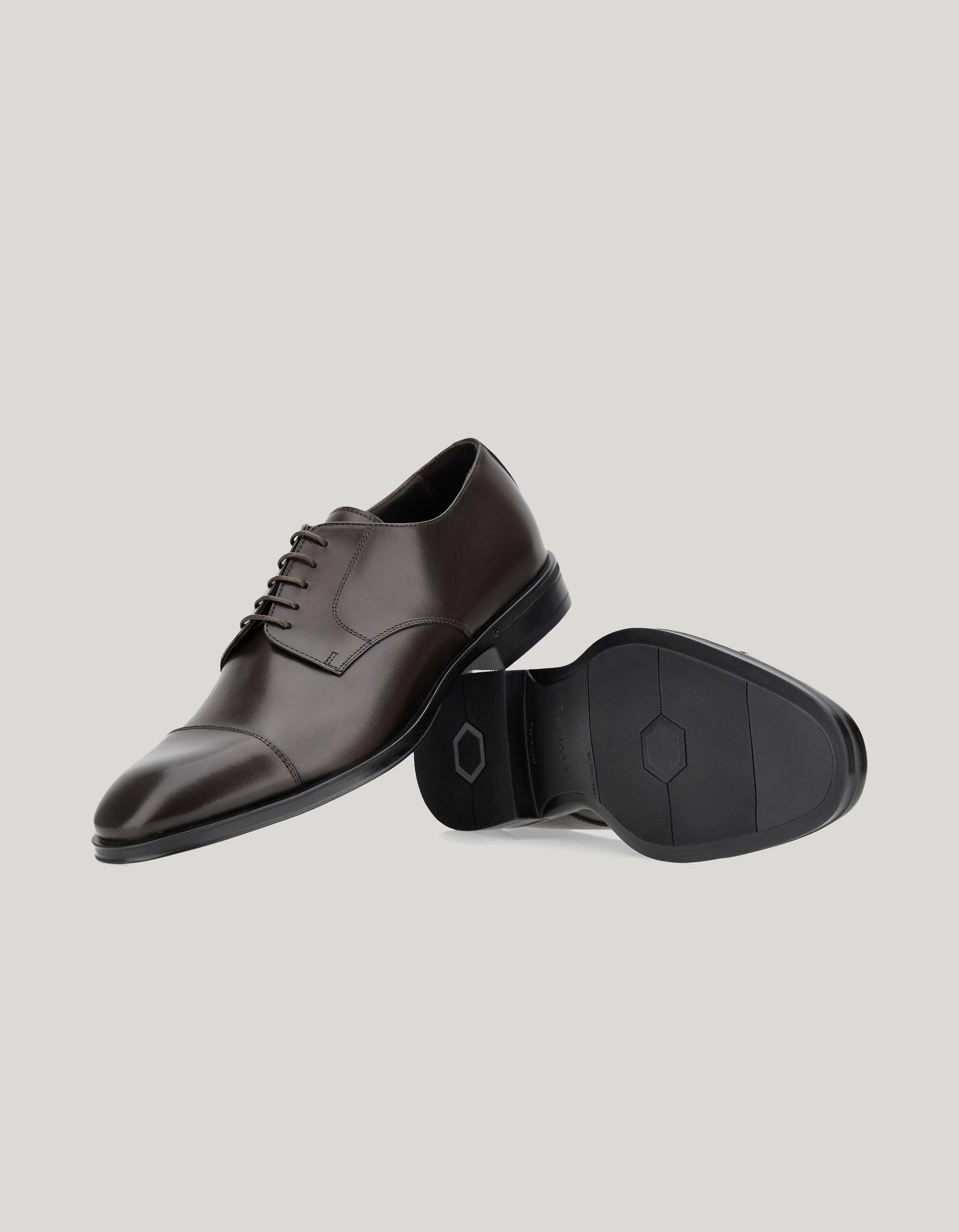 Dark brown Derby shoes with calfskin toe caps