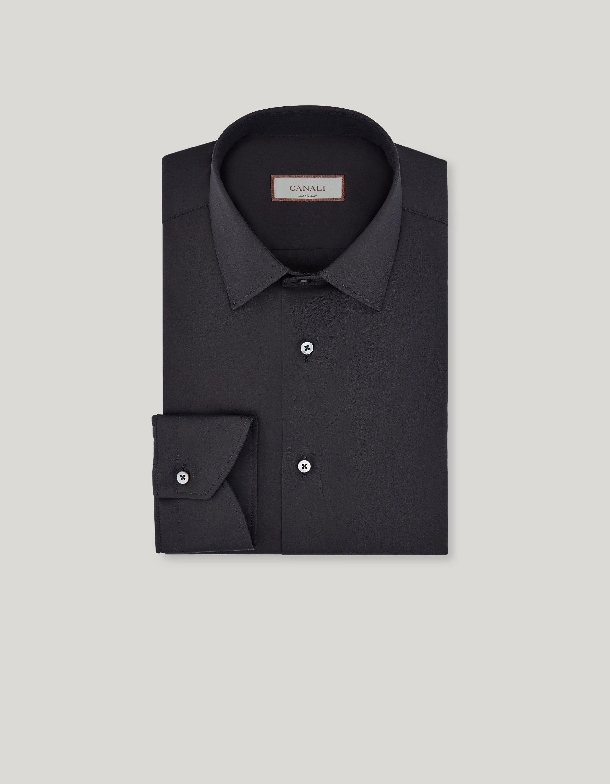 Black shirt in stretch cotton blend with pointed collar 