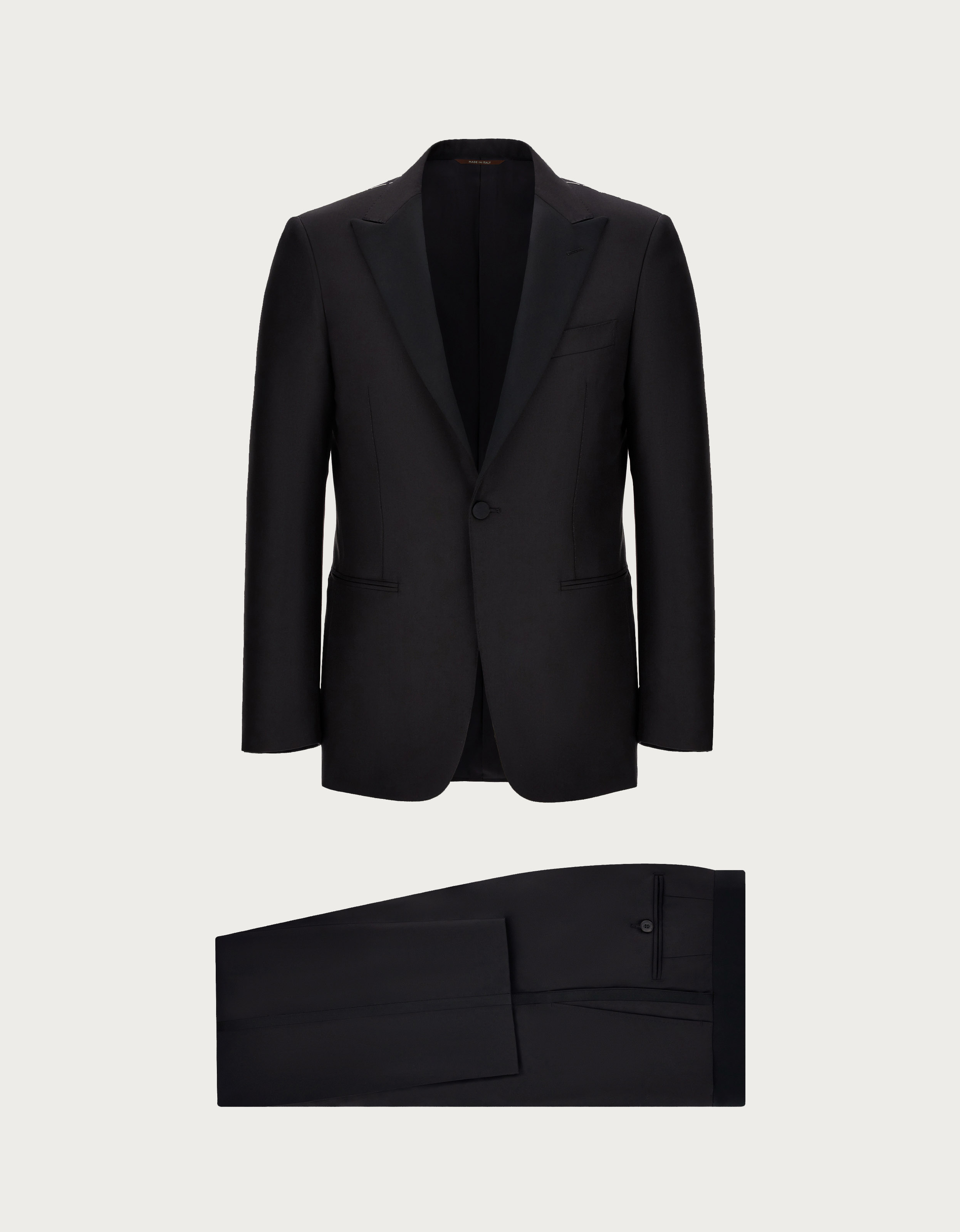 Black tuxedo in 150's wool 