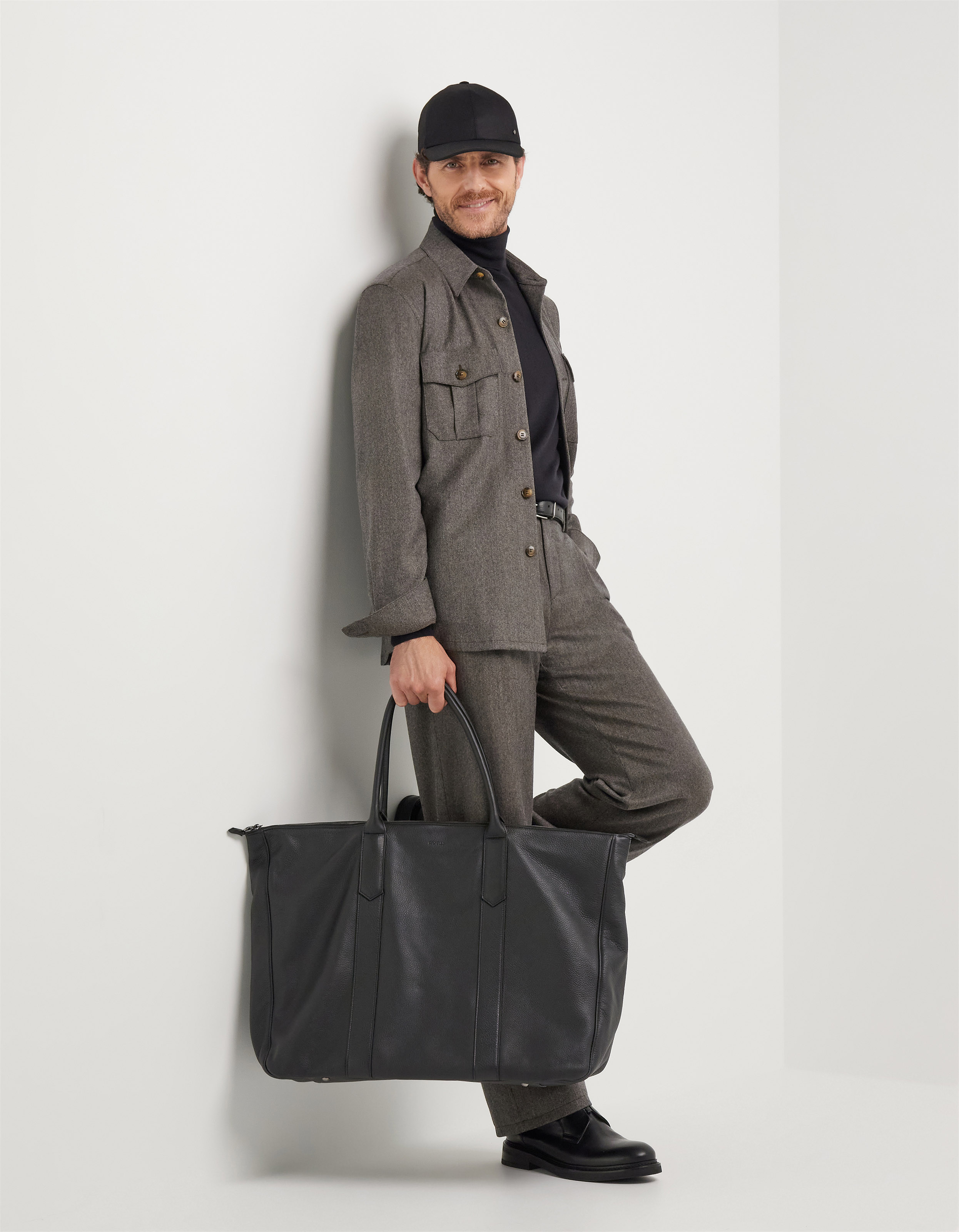 Brown Six-Button Shirt Jacket in Pure Wool Impeccabile