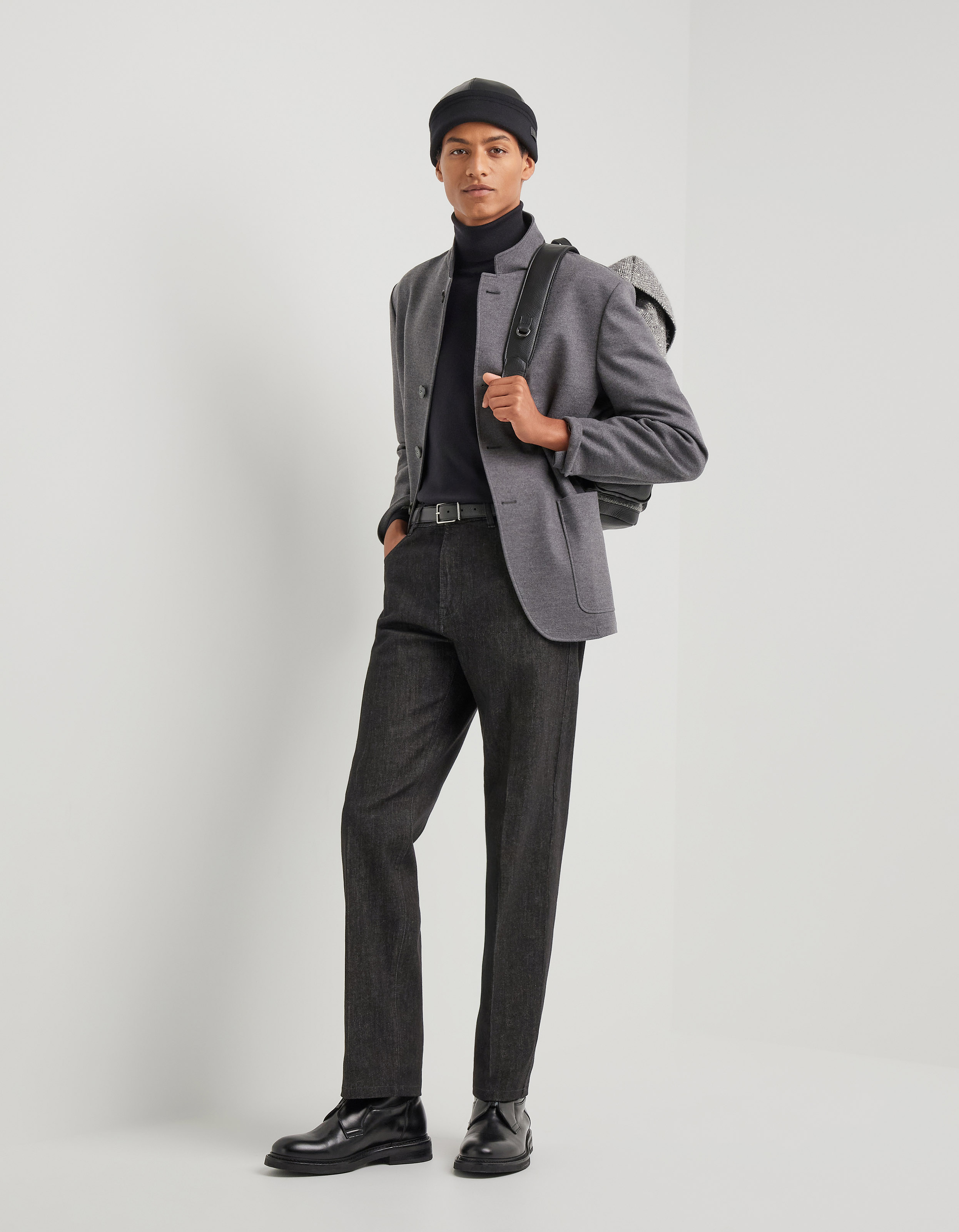 Five-pocket pants in black denim