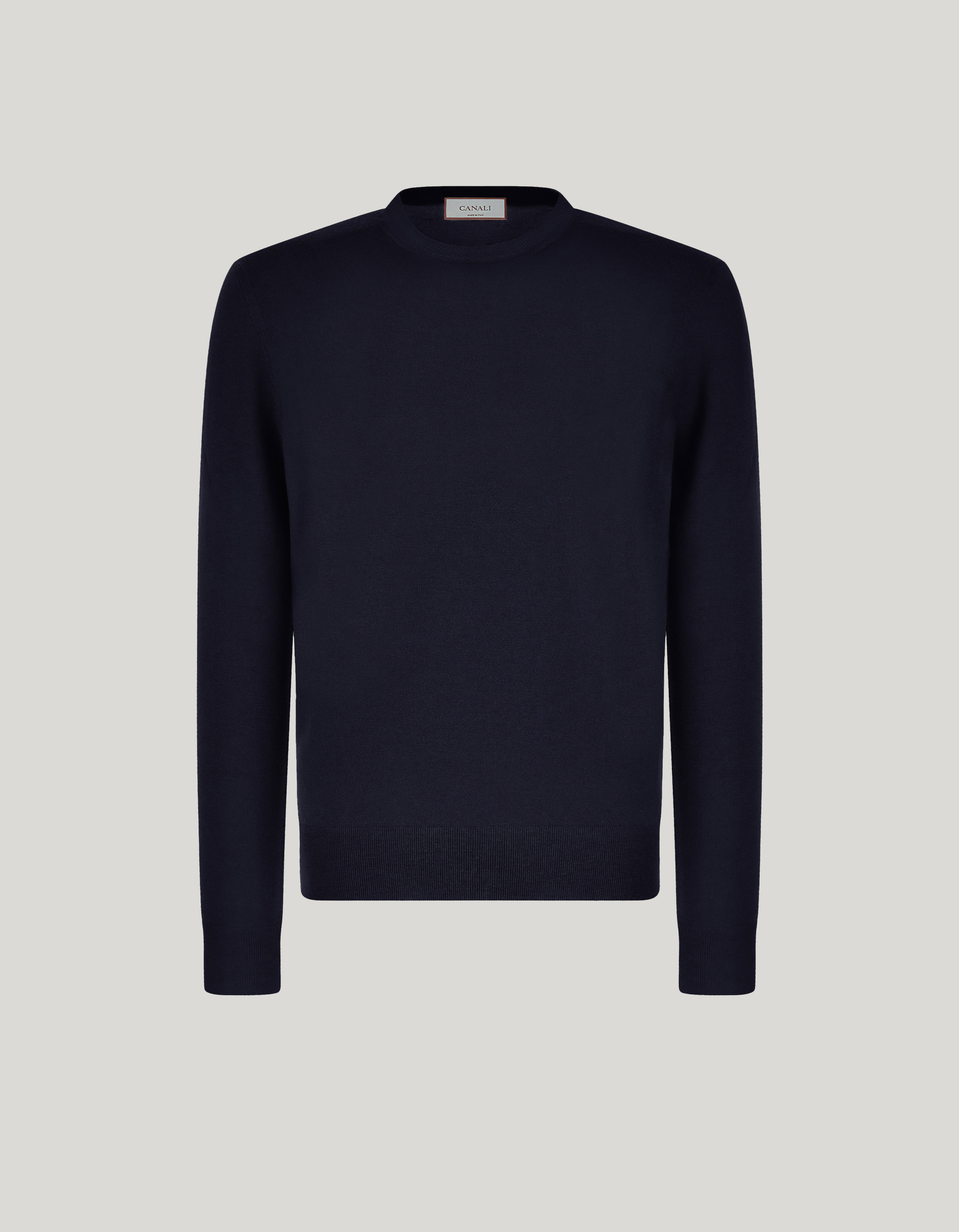 Navy blue crew-neck in garment-dyed cashmere 