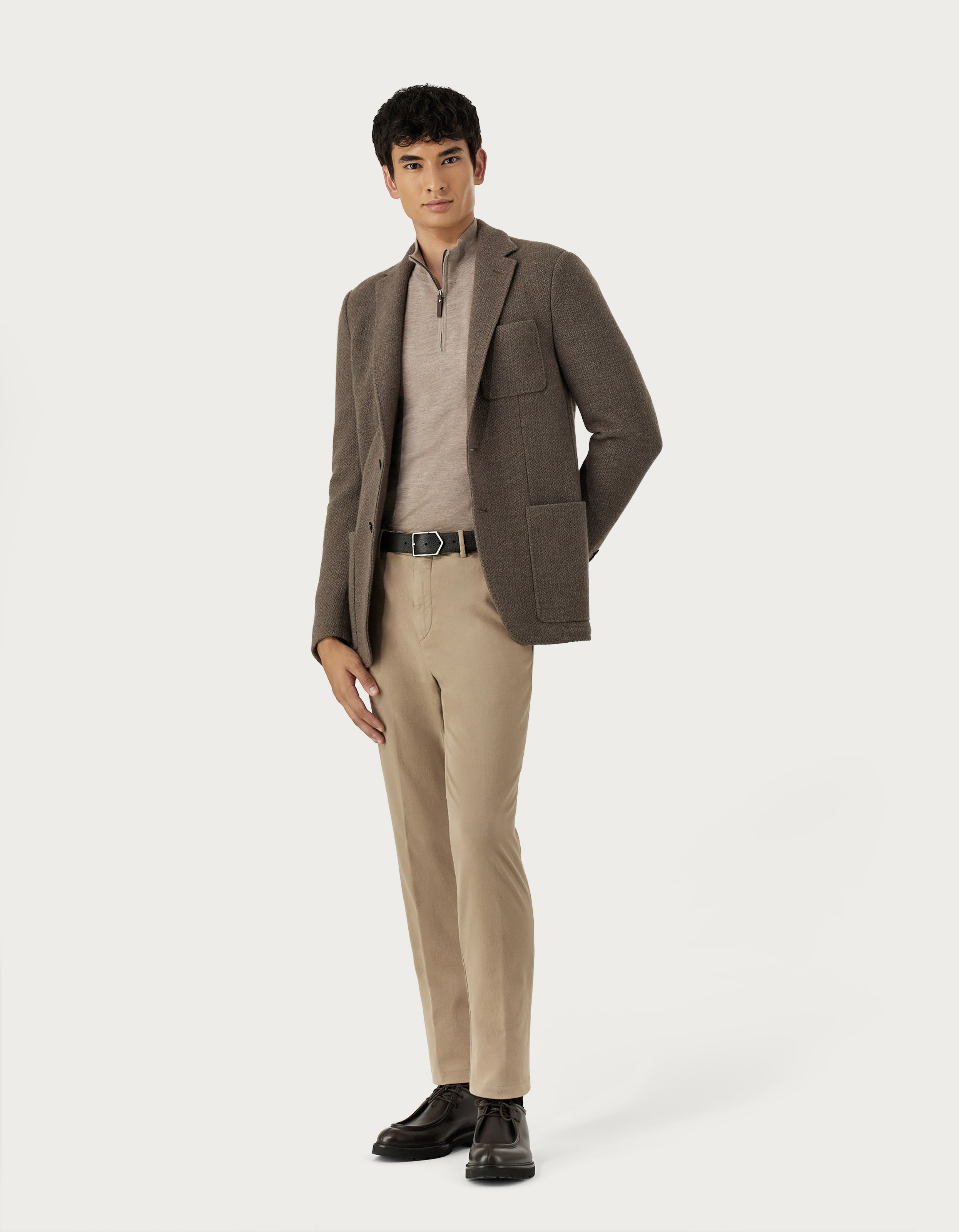 Chinos in garment-dyed camel twill