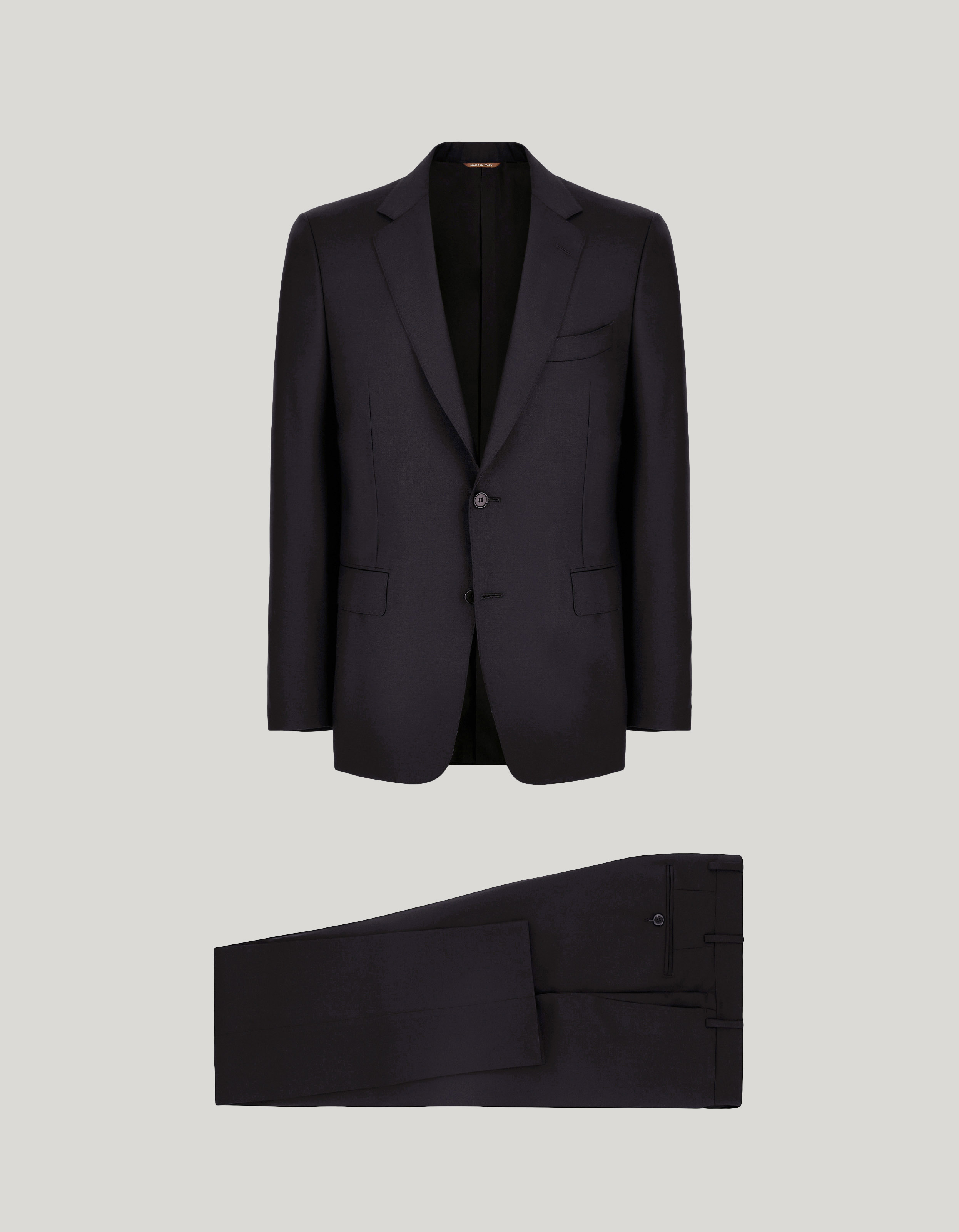 Suit in navy blue wool