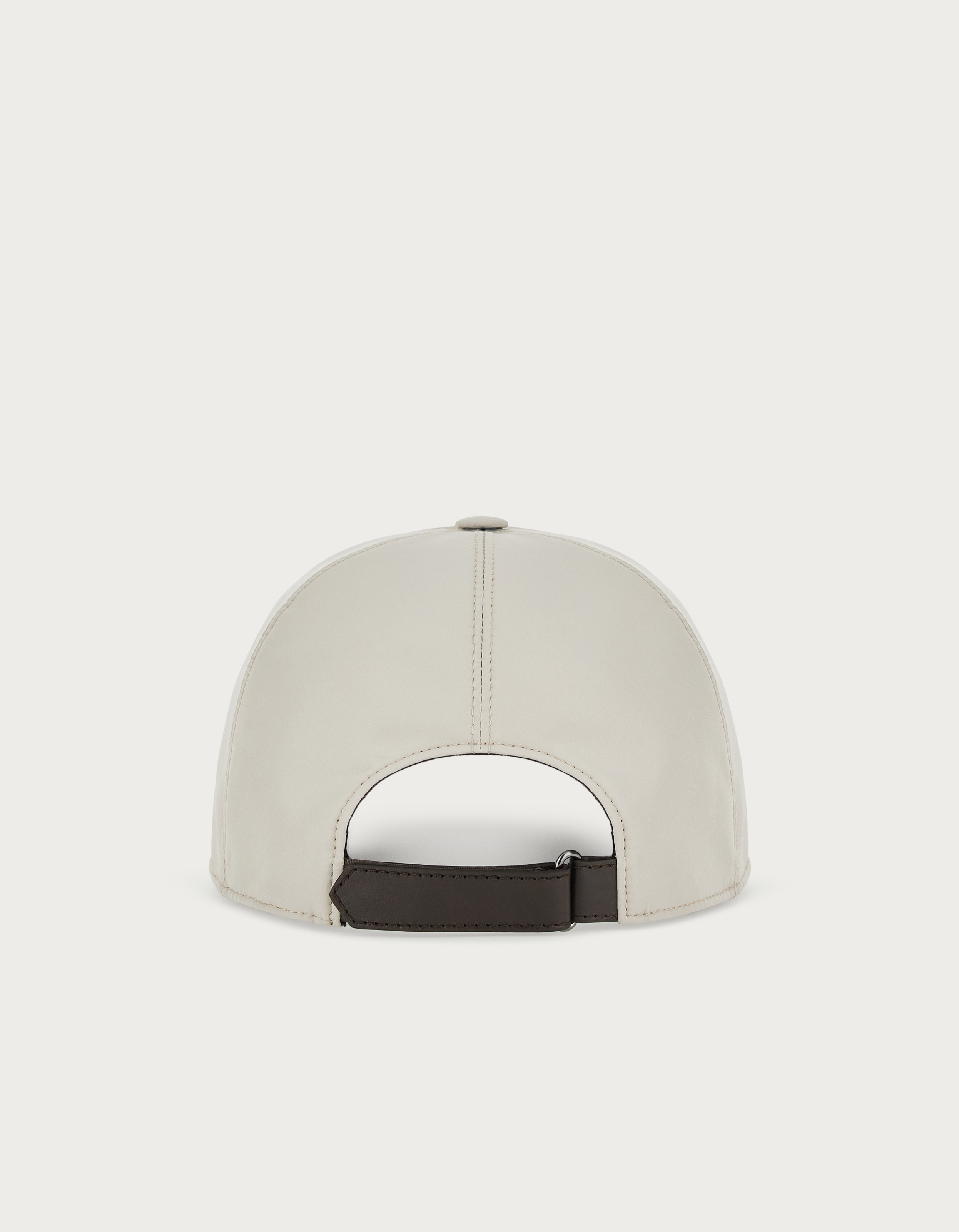 Cream baseball cap with logo