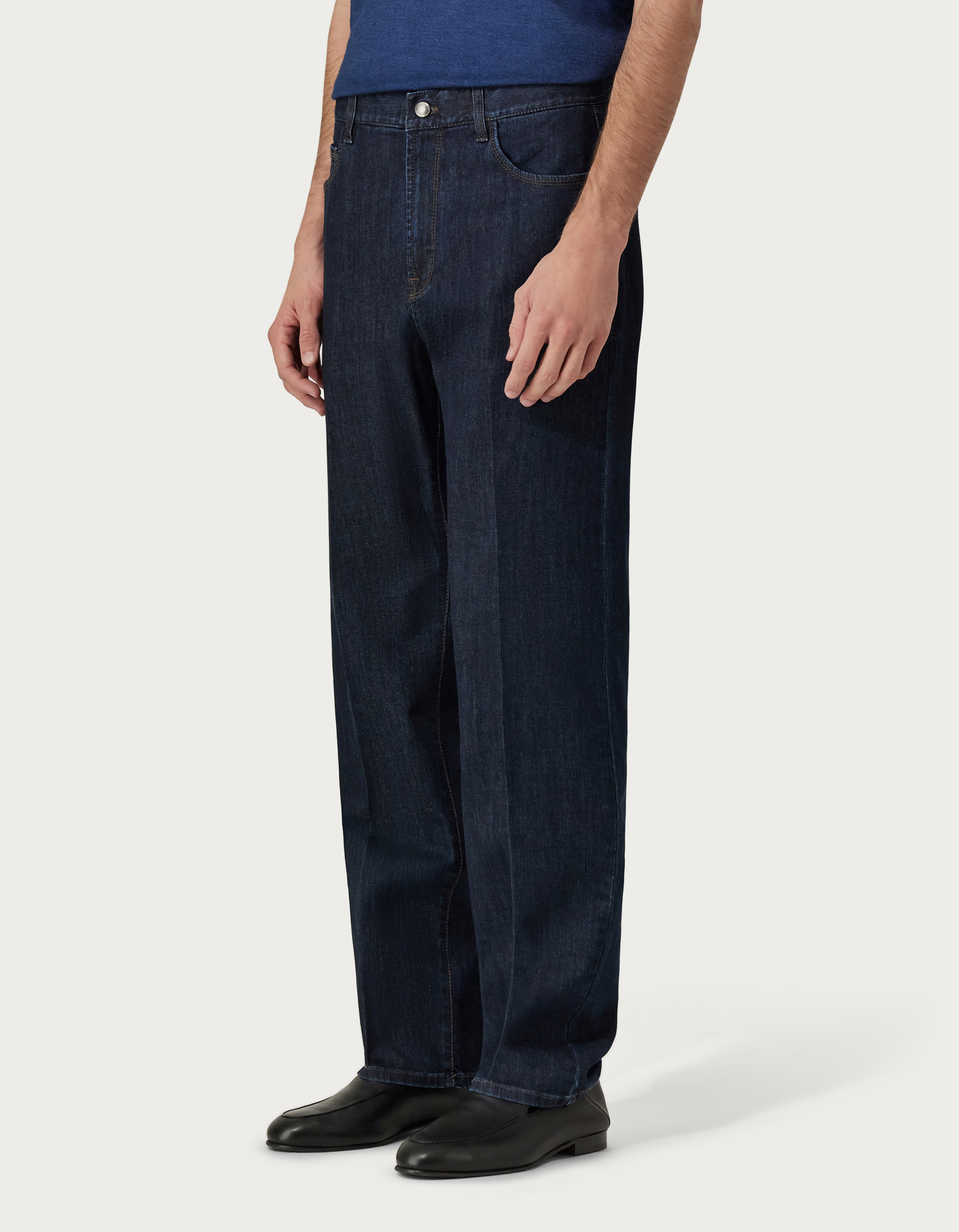 Blue five-pocket stretch denim pants