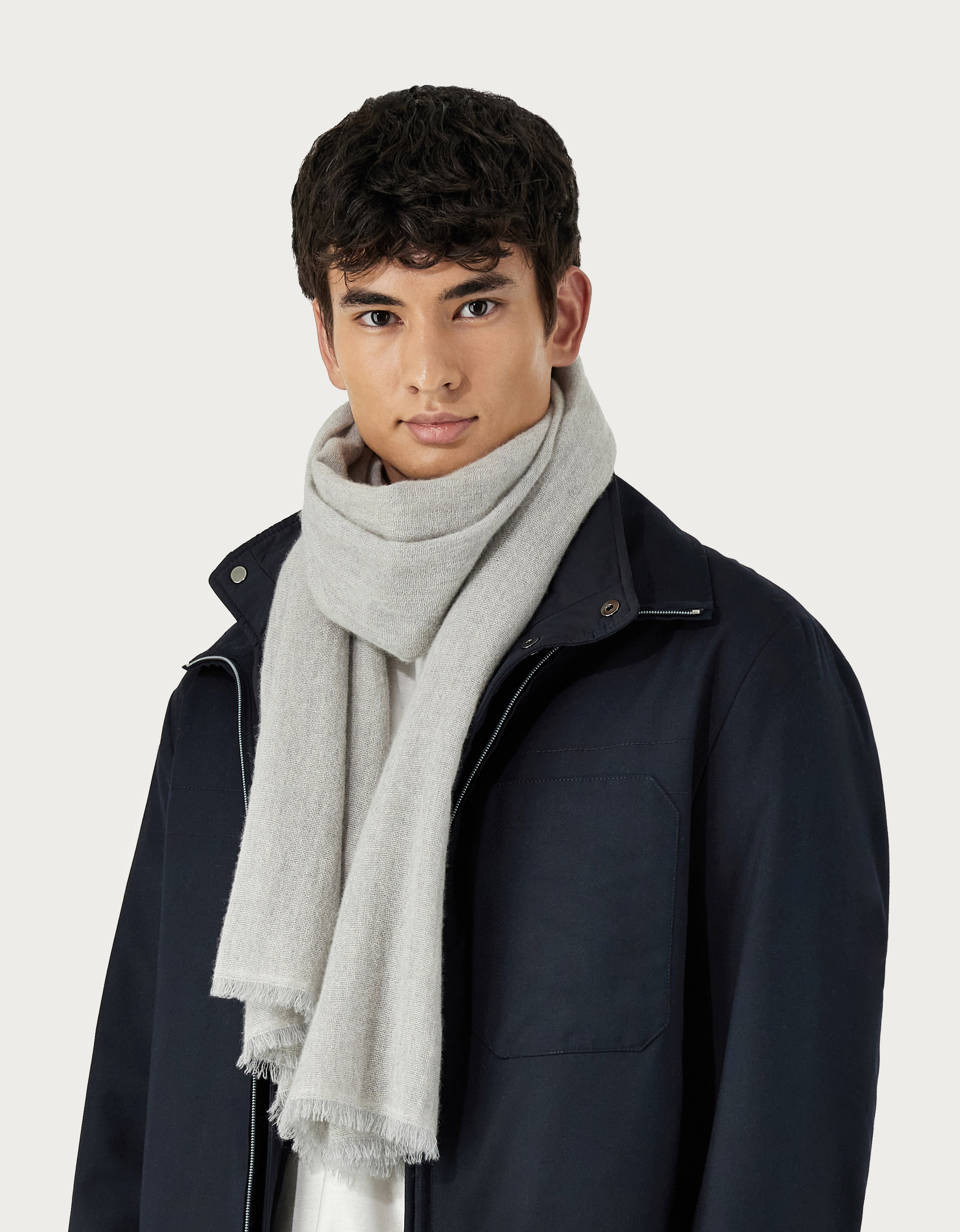 890-grey-cashmere-scarf–1.webp